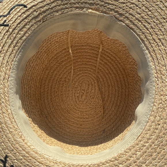 Moët moment 🥂 woven sun hat. Adjustable strings inside. Never worn! - Picture 2 of 3